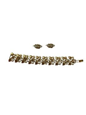 Vintage costume jewelry Gold Leaf Pearl Accent Bracelet and Earrings Set